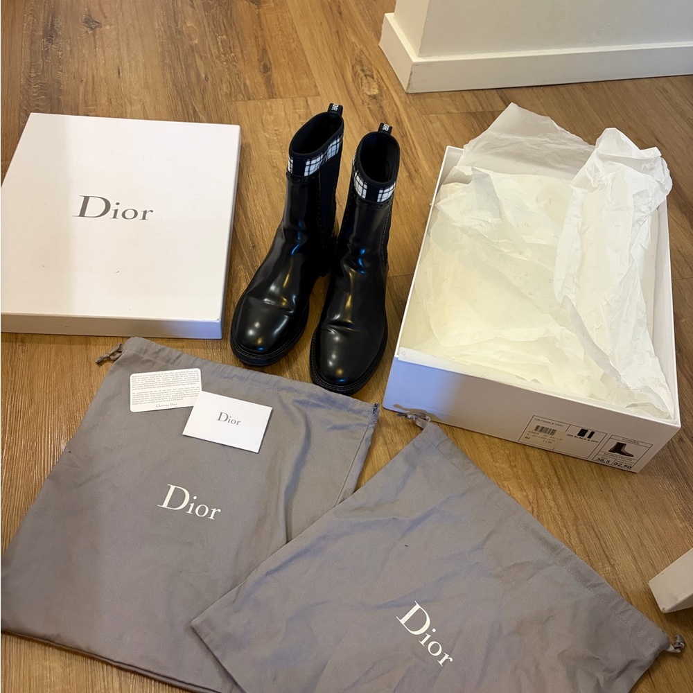 Dior Black Leather Ankle Boots - like new - US 8.5